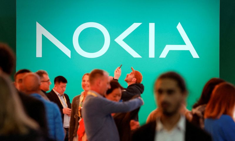 © Reuters. New Nokia's logo is displayed before GSMA's 2023 ahead of the Mobile World Congress (MWC) in Barcelona, Spain February 26, 2023. REUTERS/ Albert Gea/File Photo